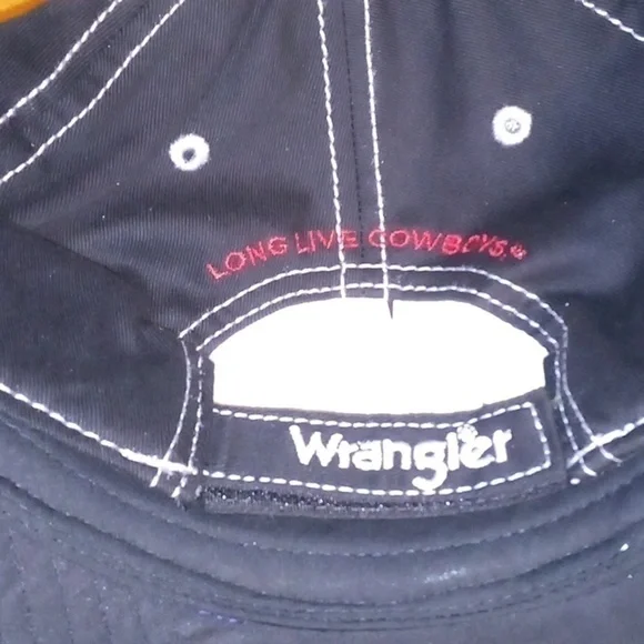 NWOT Wrangler Twenty Xtreme hat, adjustable Velcro closure - Picture 4 of 8
